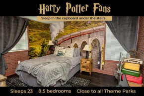 Magical Muggle Mansion Pool & Spa Sleeps 23
